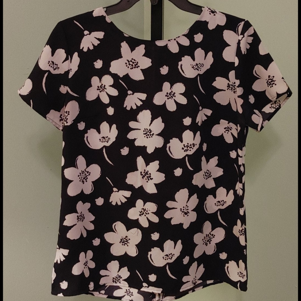 Ann Taylor Black and White Floral Top